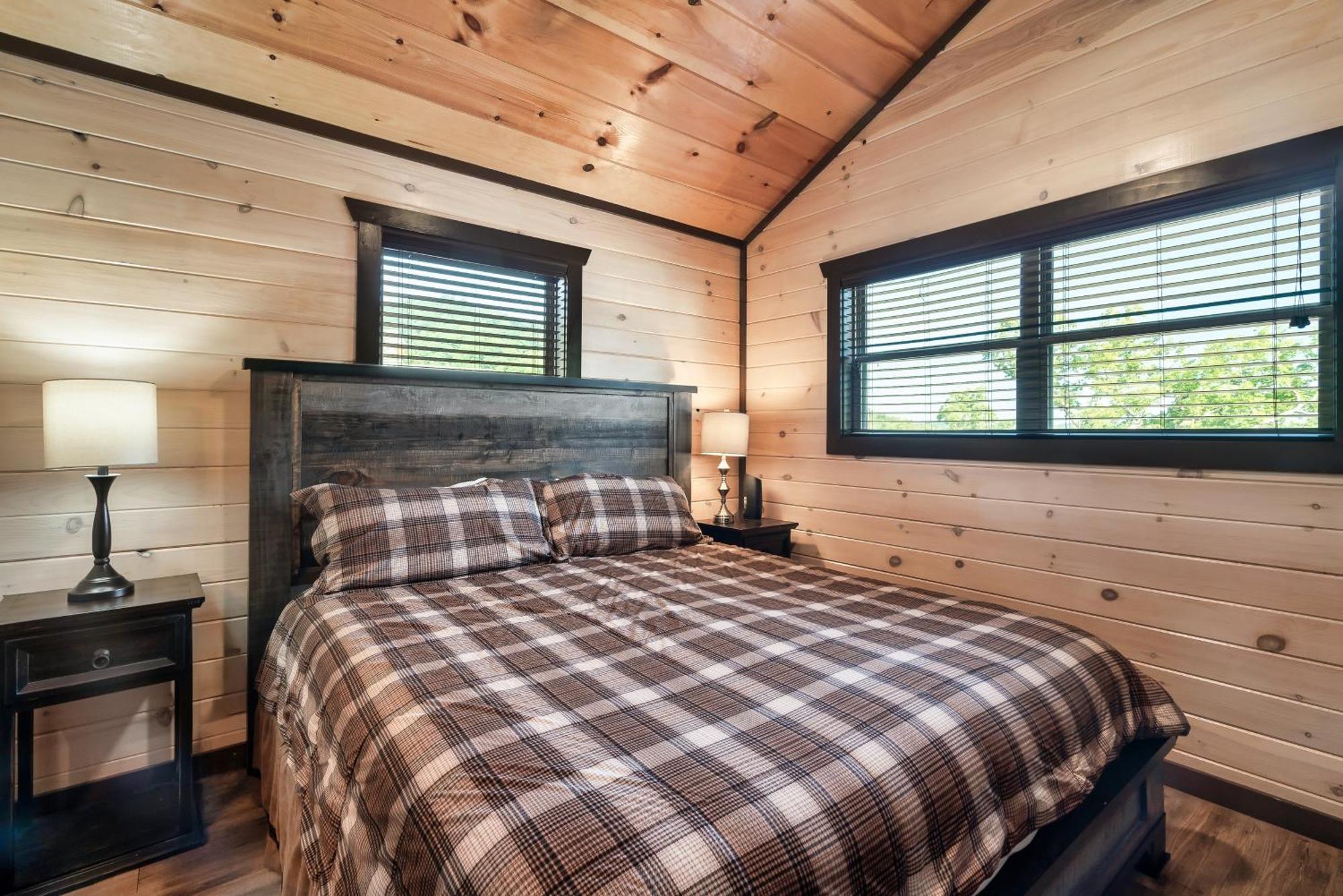 Luxury 3-Br Cabin Minutes From Parkway With Game Room And Hot Tub Pigeon Forge Dış mekan fotoğraf