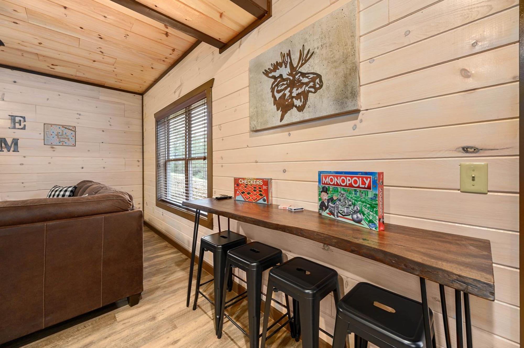 Luxury 3-Br Cabin Minutes From Parkway With Game Room And Hot Tub Pigeon Forge Dış mekan fotoğraf