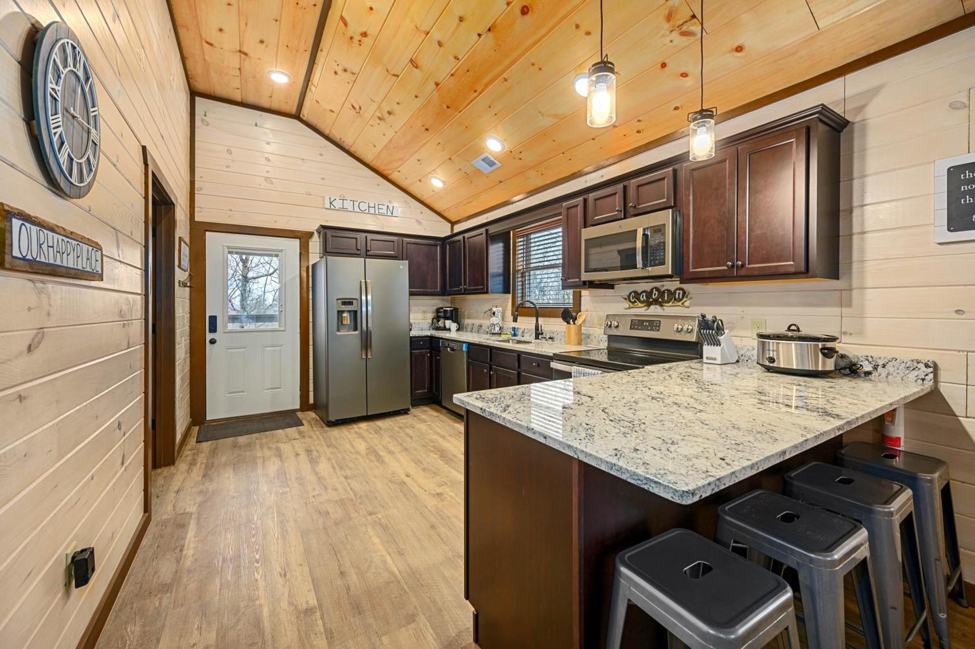 Luxury 3-Br Cabin Minutes From Parkway With Game Room And Hot Tub Pigeon Forge Dış mekan fotoğraf